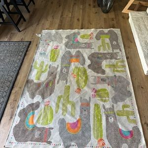Llama Ruggable cover rug